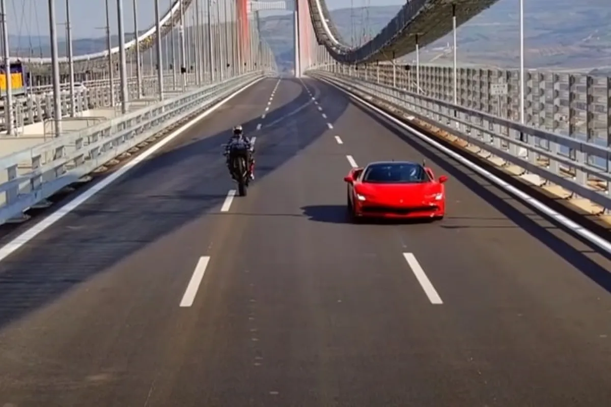 Kawasaki H2R vs. Ferrari SF90? Quando Duas Lendas se Encontram